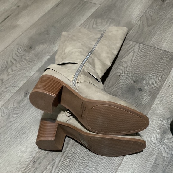 Fashionable heel boots - Picture 3 of 3